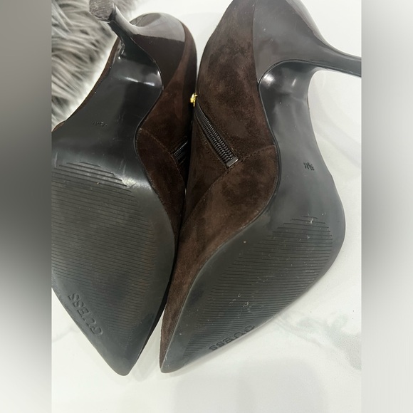Guess brown leather suede booties in size 8.5 - Picture 5 of 11